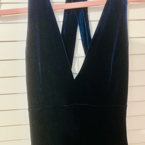 Blue velvet dress - Picture 2 of 5